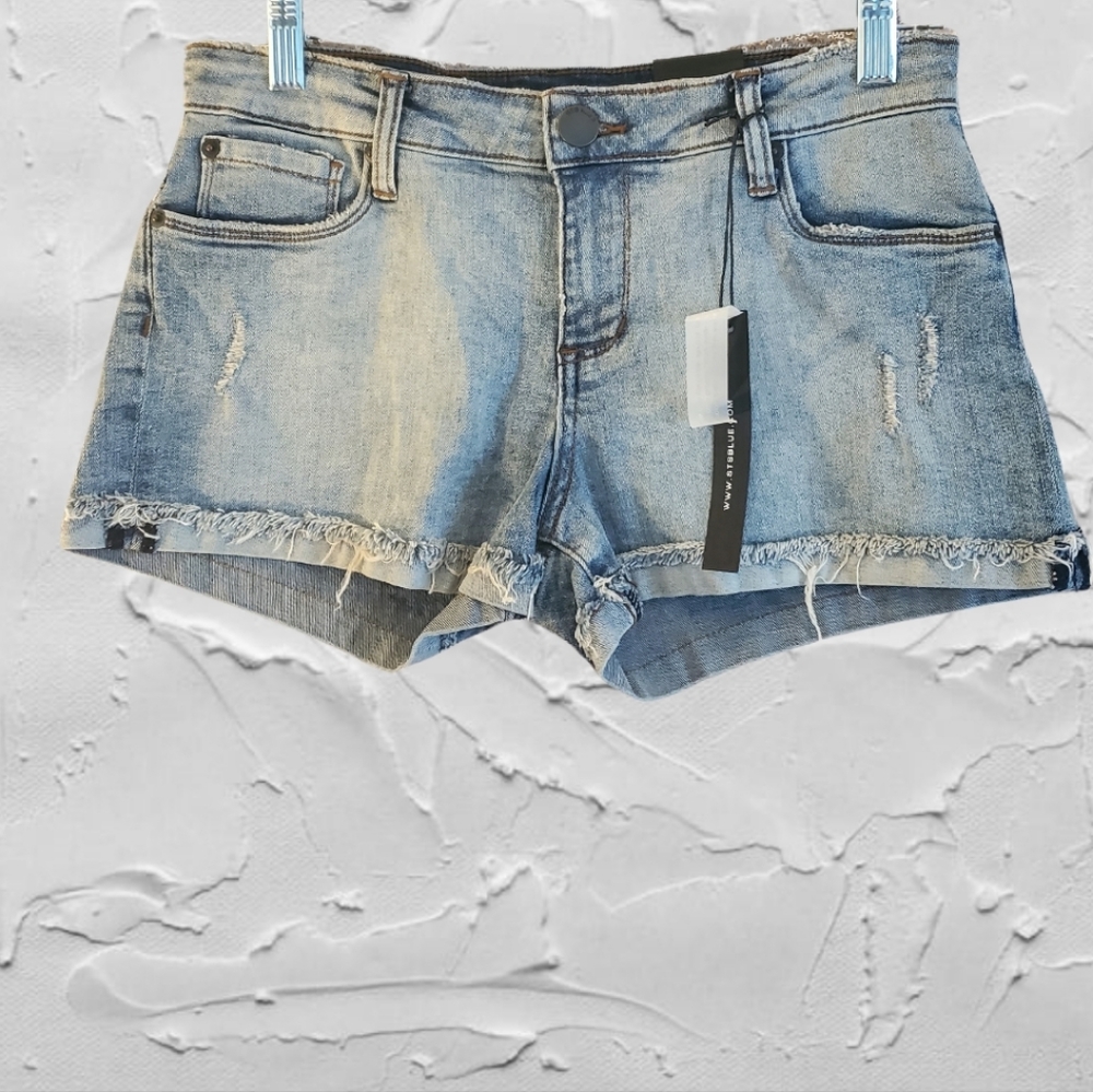 ⛔️SOLD⛔️Brand New NWT STS Blue Cutoff Denim Shorts Size 27 / Size 4